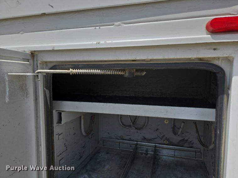 image for item ED1992 2016 Ford F550 Super Duty XL bucket truck