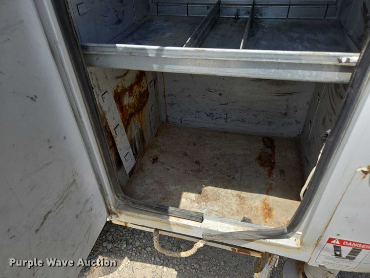 image for item ED1992 2016 Ford F550 Super Duty XL bucket truck