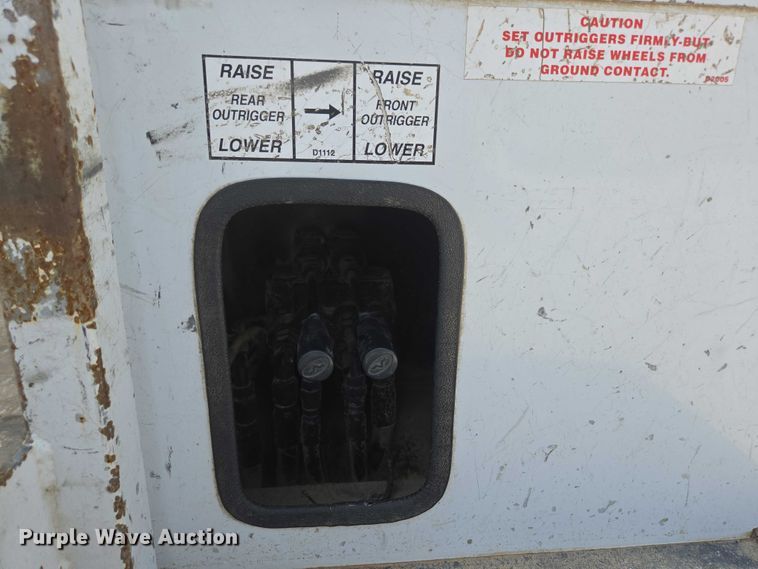 image for item ED1992 2016 Ford F550 Super Duty XL bucket truck