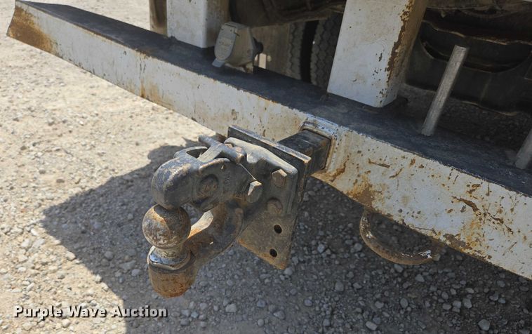 image for item ED1992 2016 Ford F550 Super Duty XL bucket truck