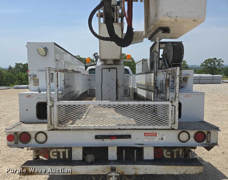 image for item ED1992 2016 Ford F550 Super Duty XL bucket truck