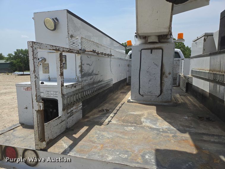 image for item ED1992 2016 Ford F550 Super Duty XL bucket truck