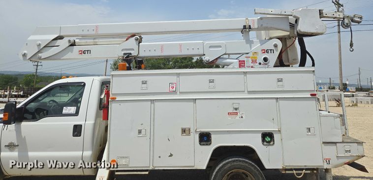 image for item ED1992 2016 Ford F550 Super Duty XL bucket truck