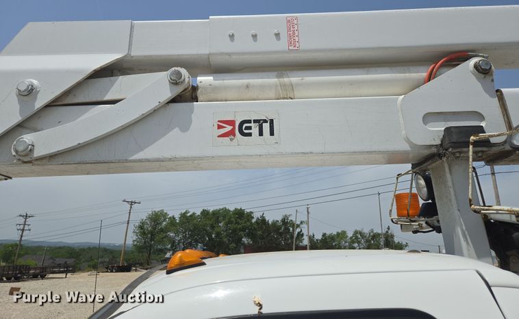 image for item ED1992 2016 Ford F550 Super Duty XL bucket truck