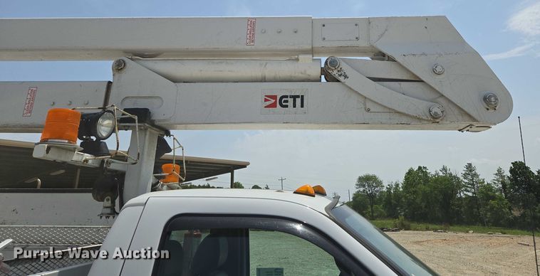 image for item ED1992 2016 Ford F550 Super Duty XL bucket truck