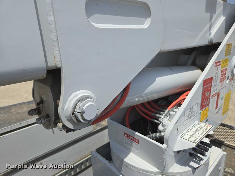 image for item ED1992 2016 Ford F550 Super Duty XL bucket truck