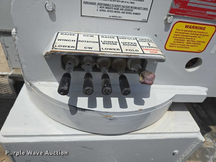 image for item ED1992 2016 Ford F550 Super Duty XL bucket truck