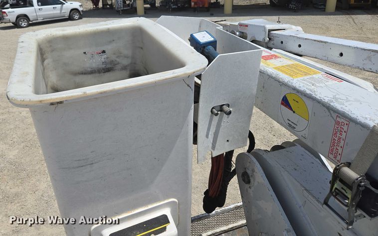 image for item ED1992 2016 Ford F550 Super Duty XL bucket truck