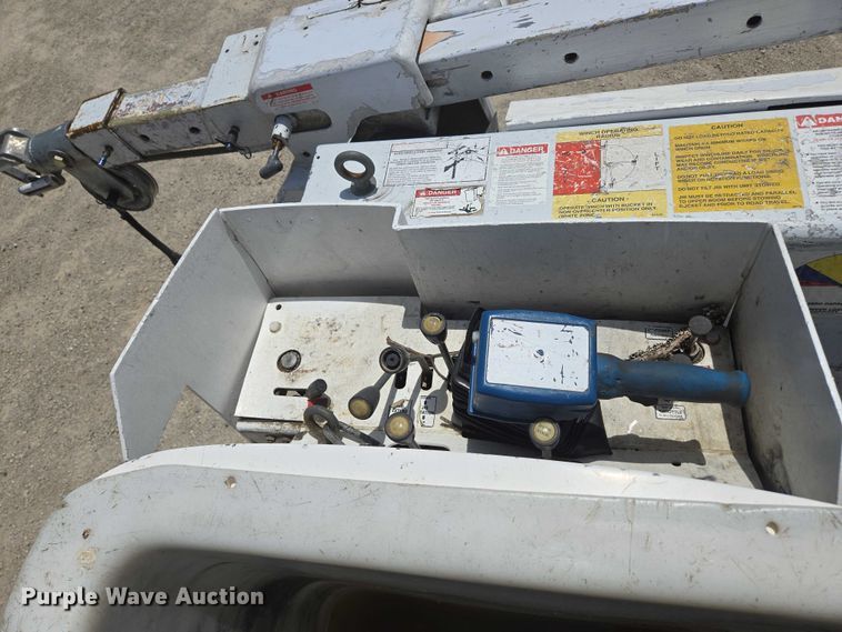 image for item ED1992 2016 Ford F550 Super Duty XL bucket truck