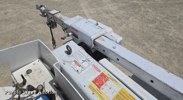 image for item ED1992 2016 Ford F550 Super Duty XL bucket truck