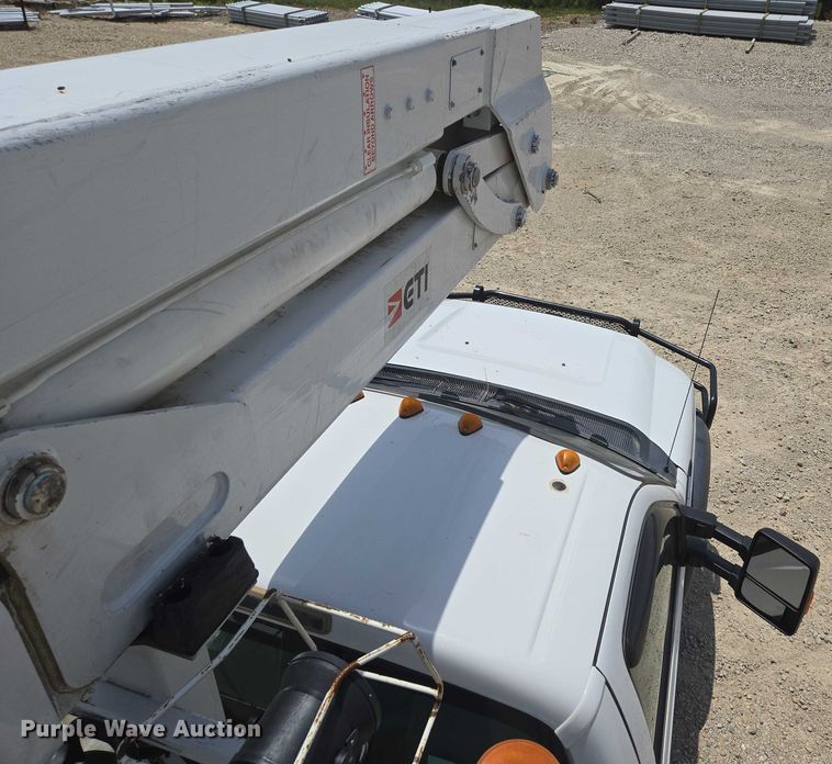 image for item ED1992 2016 Ford F550 Super Duty XL bucket truck