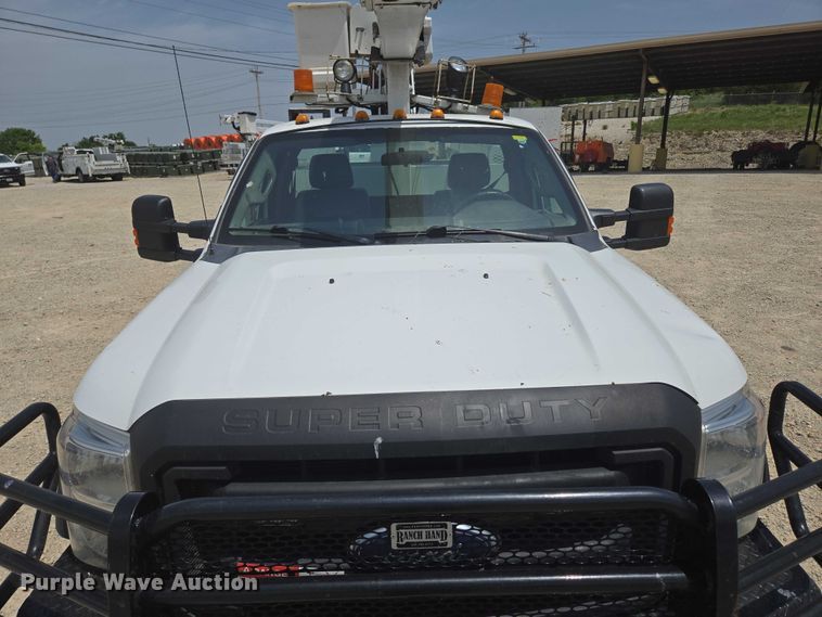 image for item ED1992 2016 Ford F550 Super Duty XL bucket truck