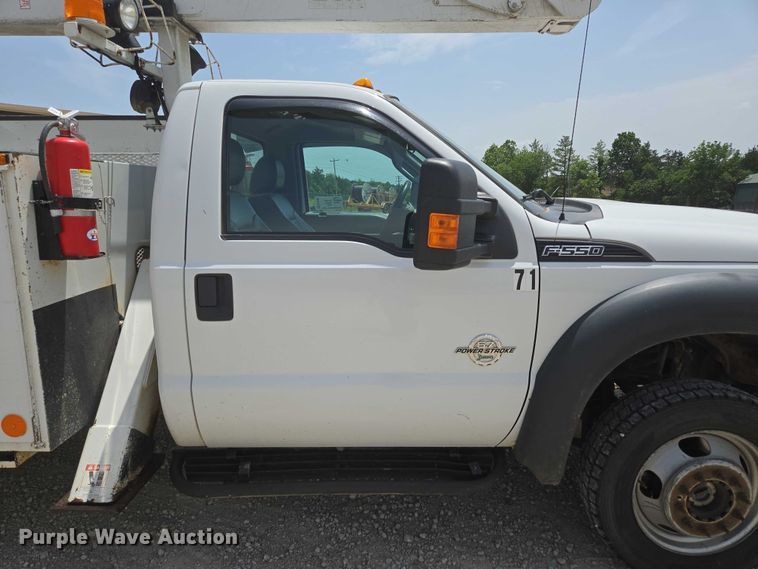 image for item ED1992 2016 Ford F550 Super Duty XL bucket truck
