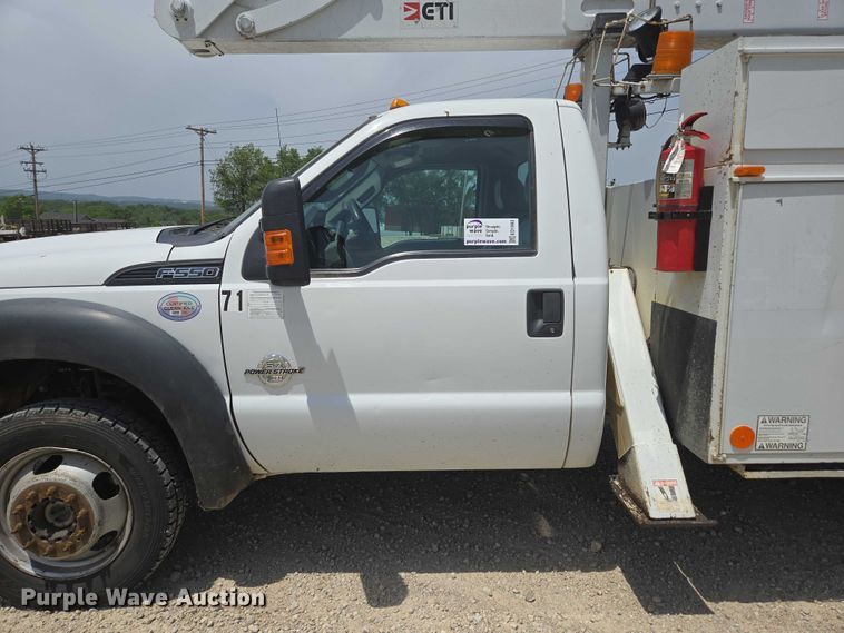 image for item ED1992 2016 Ford F550 Super Duty XL bucket truck