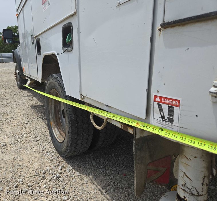 image for item ED1992 2016 Ford F550 Super Duty XL bucket truck