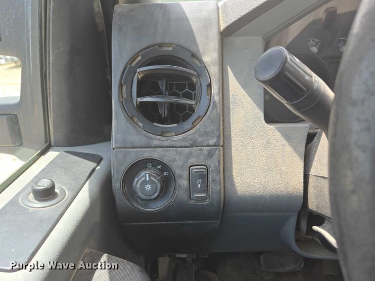 image for item ED1992 2016 Ford F550 Super Duty XL bucket truck