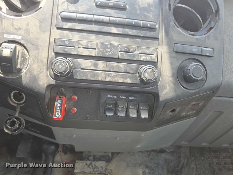 image for item ED1992 2016 Ford F550 Super Duty XL bucket truck