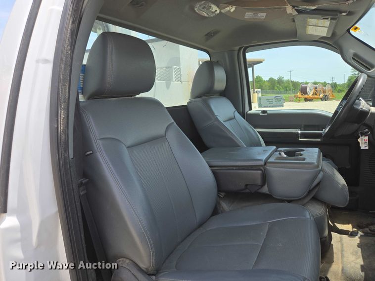 image for item ED1992 2016 Ford F550 Super Duty XL bucket truck