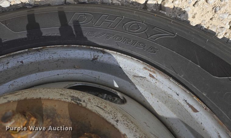 image for item ED1992 2016 Ford F550 Super Duty XL bucket truck