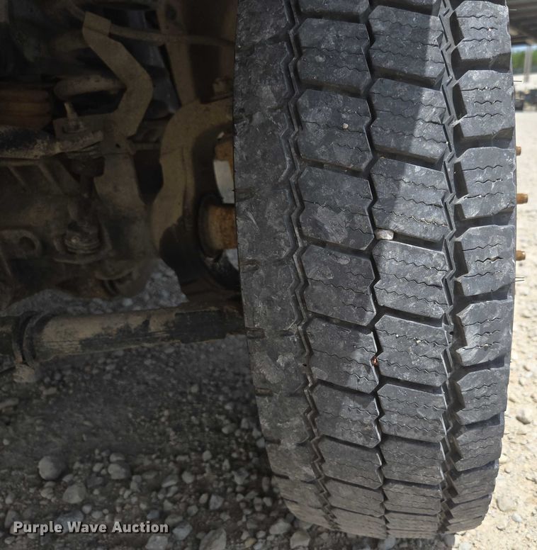 image for item ED1992 2016 Ford F550 Super Duty XL bucket truck