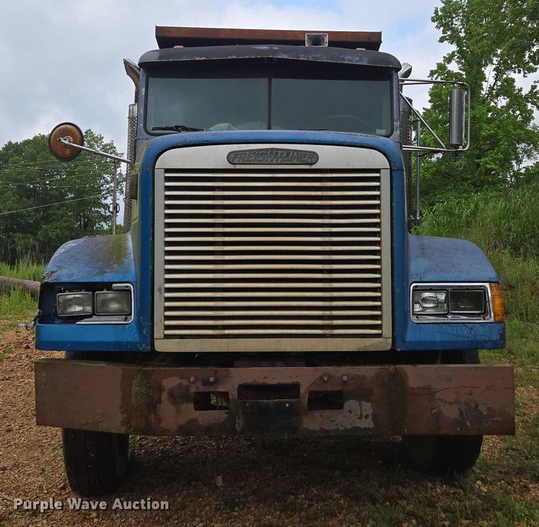 image for item ED1994 1989 Freightliner FLD120 dump truck
