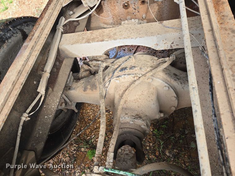 image for item ED1994 1989 Freightliner FLD120 dump truck