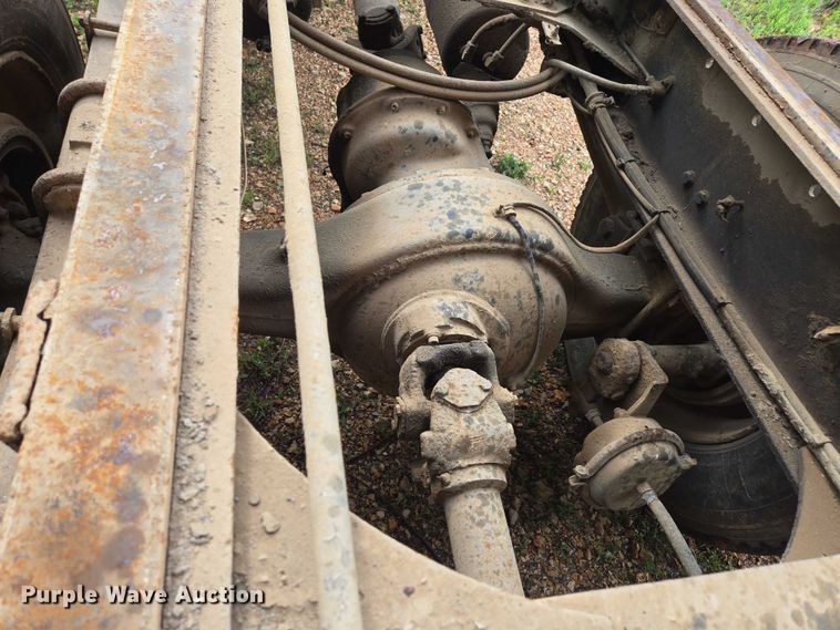 image for item ED1994 1989 Freightliner FLD120 dump truck