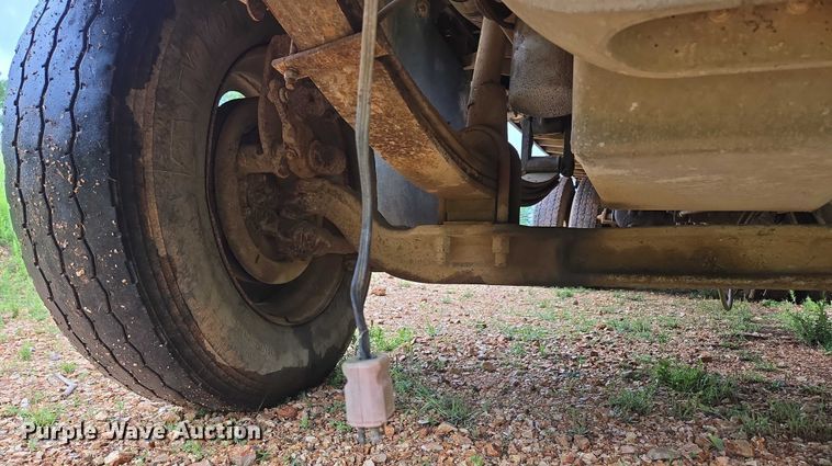 image for item ED1994 1989 Freightliner FLD120 dump truck