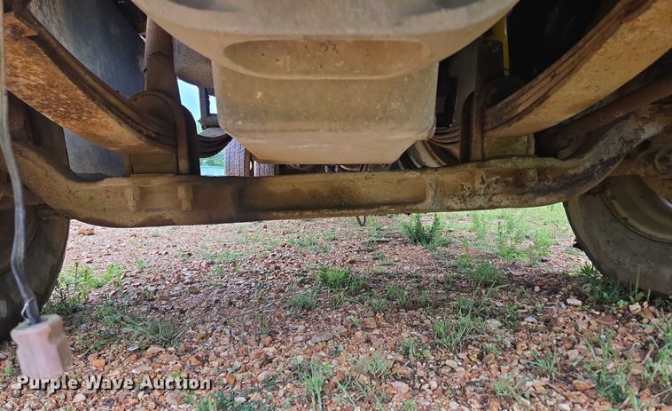 image for item ED1994 1989 Freightliner FLD120 dump truck