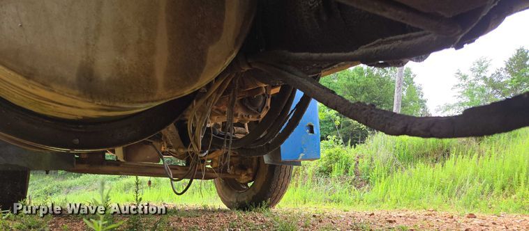 image for item ED1994 1989 Freightliner FLD120 dump truck