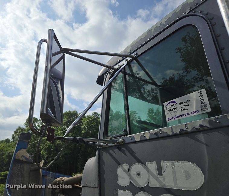 image for item ED1994 1989 Freightliner FLD120 dump truck