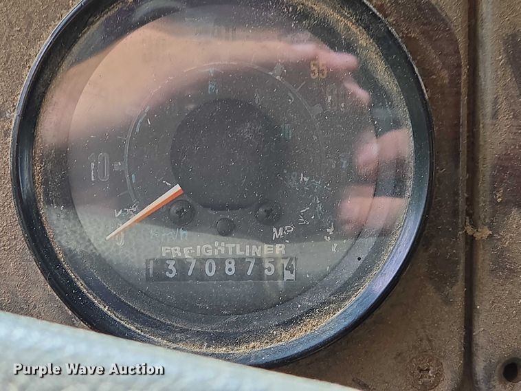 image for item ED1994 1989 Freightliner FLD120 dump truck