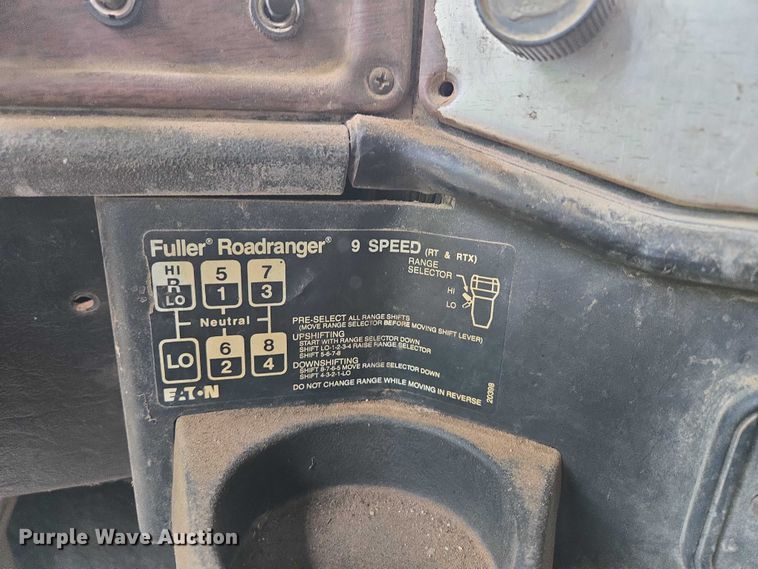 image for item ED1994 1989 Freightliner FLD120 dump truck