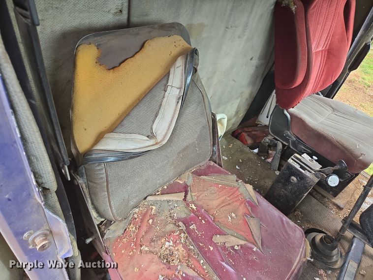 image for item ED1994 1989 Freightliner FLD120 dump truck