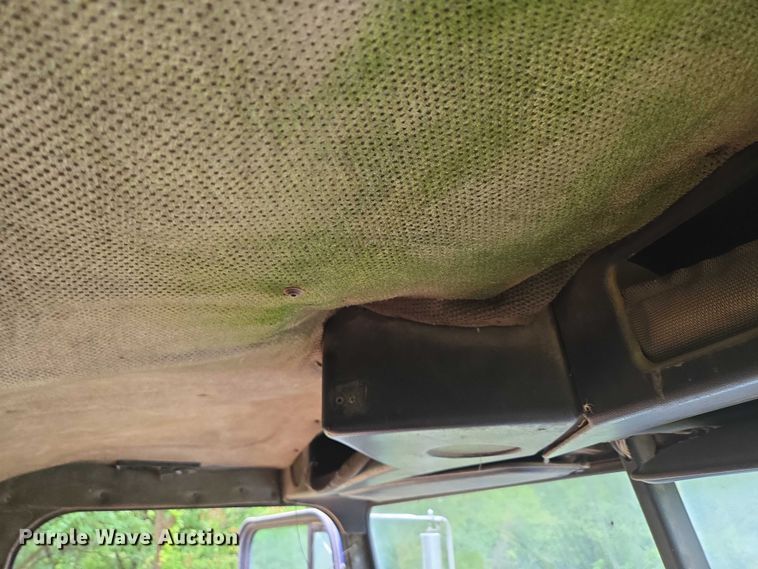 image for item ED1994 1989 Freightliner FLD120 dump truck