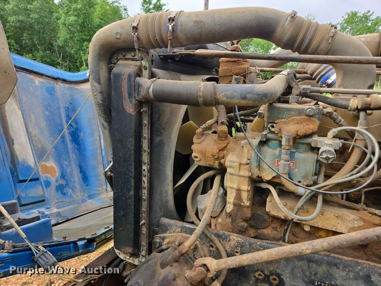 image for item ED1994 1989 Freightliner FLD120 dump truck