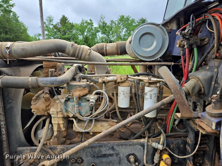 image for item ED1994 1989 Freightliner FLD120 dump truck