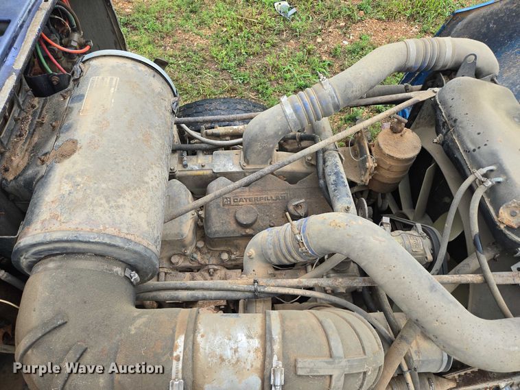 image for item ED1994 1989 Freightliner FLD120 dump truck