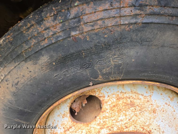 image for item ED1994 1989 Freightliner FLD120 dump truck