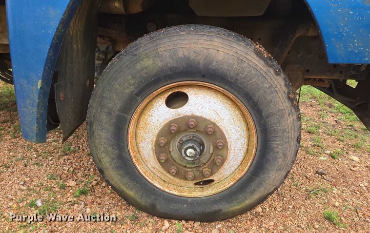 image for item ED1994 1989 Freightliner FLD120 dump truck