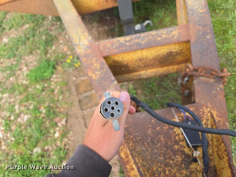 image for item ED1995 2000 Belshe DT-225 equipment trailer