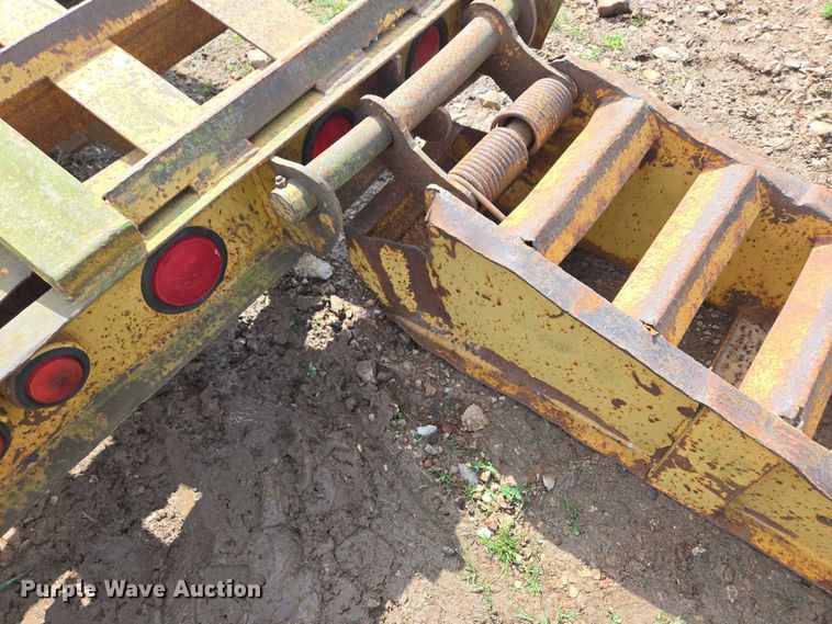 image for item ED1995 2000 Belshe DT-225 equipment trailer