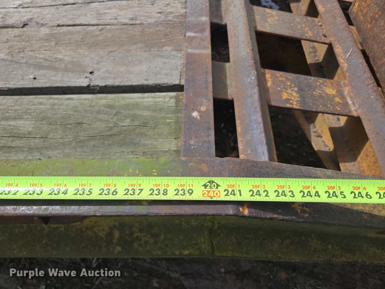 image for item ED1995 2000 Belshe DT-225 equipment trailer