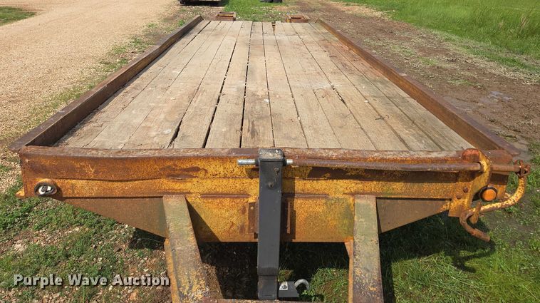 image for item ED1995 2000 Belshe DT-225 equipment trailer