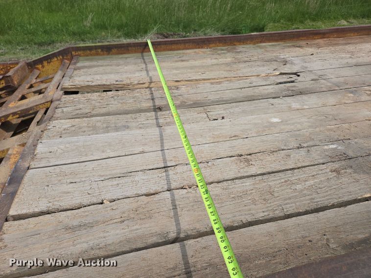 image for item ED1995 2000 Belshe DT-225 equipment trailer