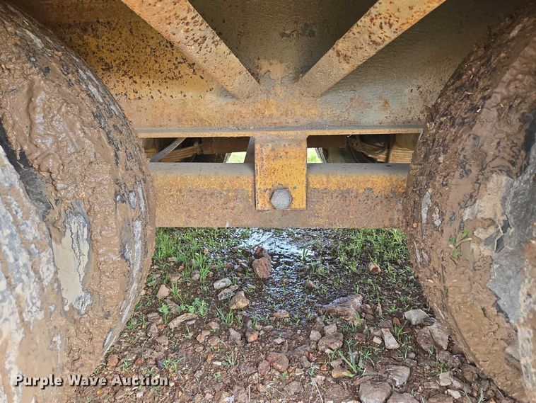 image for item ED1995 2000 Belshe DT-225 equipment trailer