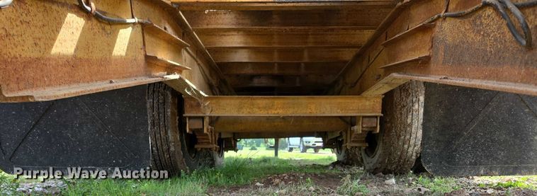 image for item ED1995 2000 Belshe DT-225 equipment trailer
