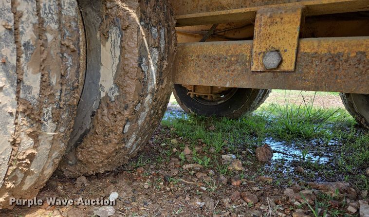 image for item ED1995 2000 Belshe DT-225 equipment trailer