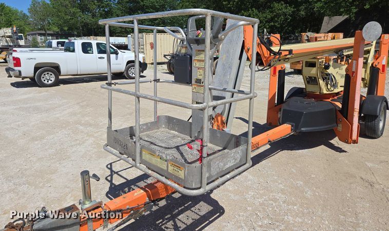 image for item ED1999 2013 JLG T500J boom lift