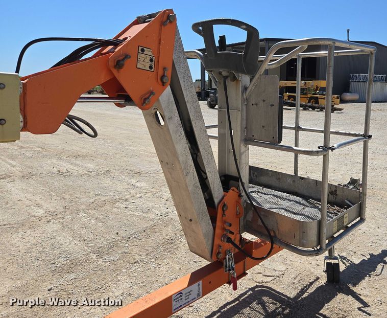image for item ED1999 2013 JLG T500J boom lift